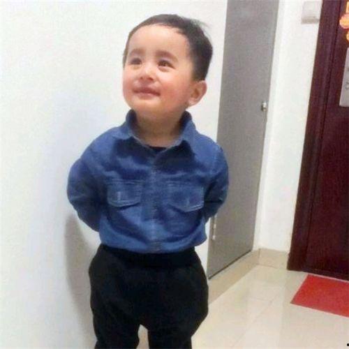 明星网红小男孩图片,揭秘网红小男孩的可爱瞬间