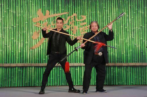 黑科技美食明星网红视频,网红视频揭秘未来网红美食潮流