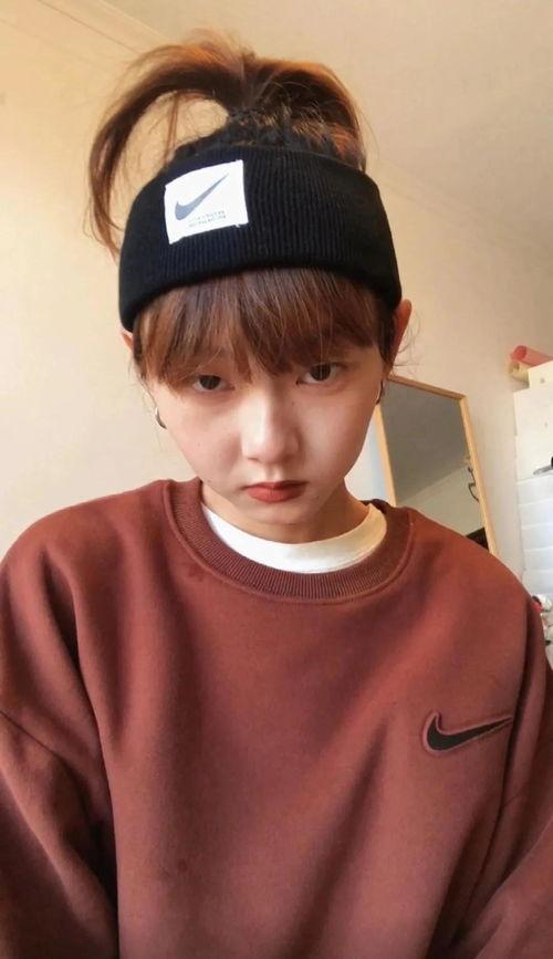 明星网红同款帽子女,明星效应下的时尚潮流解析