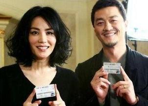 中年男明星网红老婆照片,颜值与才华并存，惊艳众人目光