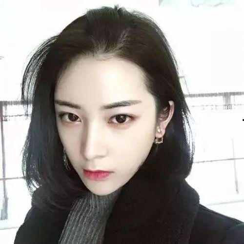 方圆脸美女明星网红,揭秘网红明星的美丽秘诀