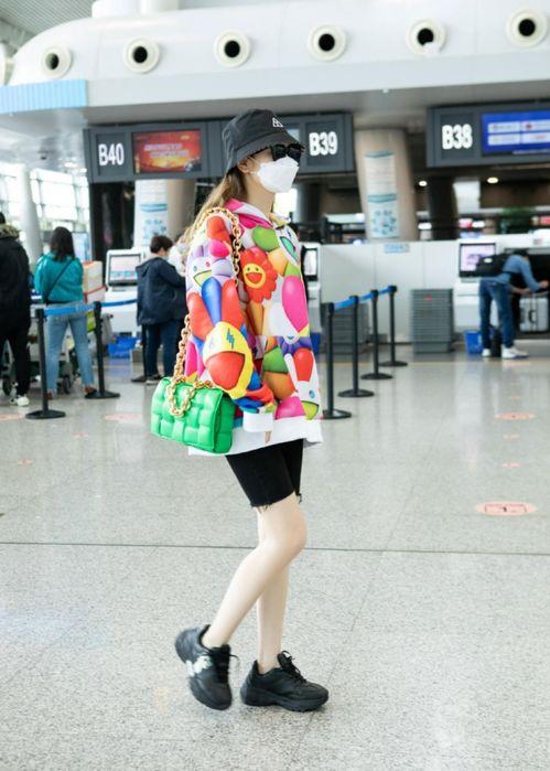 明星网红穿搭推荐女生,打造时尚女生的必备单品