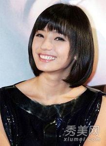 唱歌女明星网红短发,揭秘唱歌女明星网红的时尚转型之路