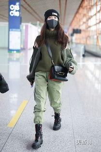 绿色毛衣明星网红搭配图,绿色毛衣与明星网红的时尚搭配揭秘