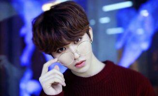 明星网红同台差距成毅,成毅展现独特魅力，差距一目了然