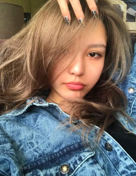 明星网红素颜被拍照,明星网红真实面貌曝光