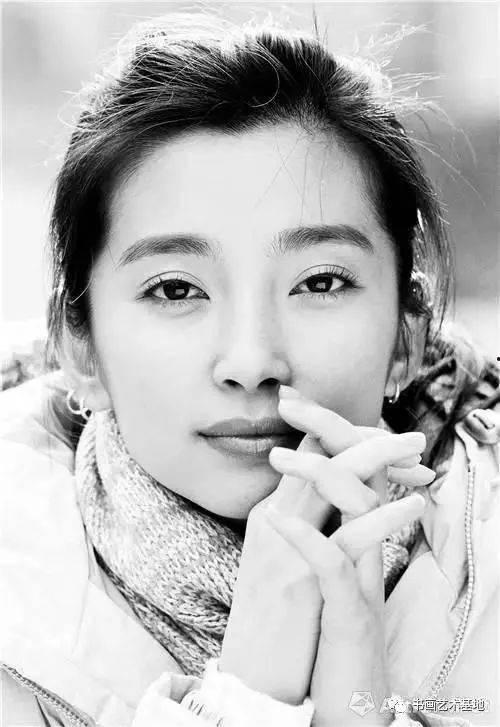 明星网红素颜被拍照,明星网红真实面貌曝光