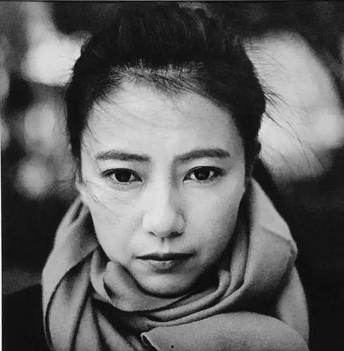 明星网红素颜被拍照,明星网红真实面貌曝光