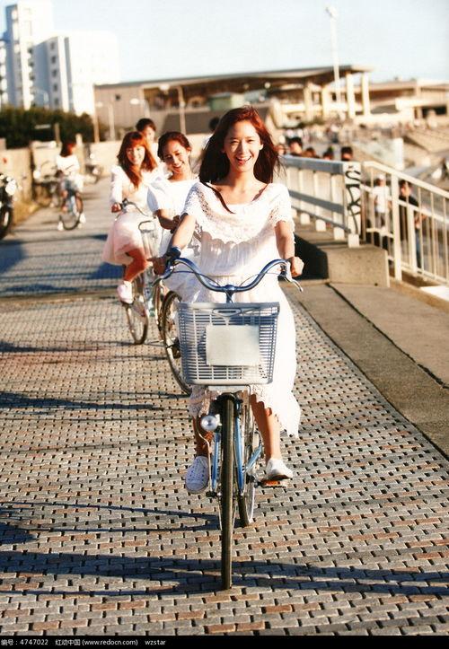 明星网红自行车图片,明星网红引领潮流的自行车风采