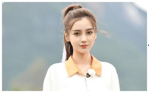 明星网红同框仪态差别,气质与风度的鲜明对比