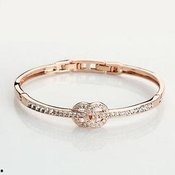 明星网红手镯手链搭配图,时尚潮流的腕间演绎