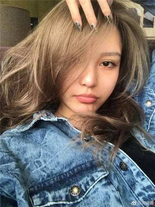 各明星网红的素颜,真实与滤镜下的美丽对比