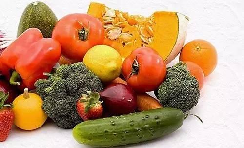 今日立秋丨吃瓜消暑,瓜果飘香，尽享消暑时光