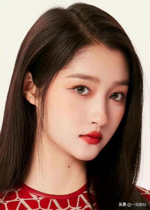 今日吃瓜女明星是谁啊视频,揭秘吃瓜女明星是谁