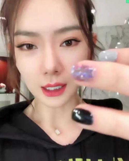 美甲明星网红是谁,揭秘当红美甲网红的风采