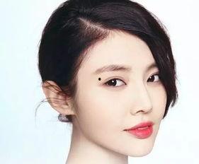 明星网红戴手镯照片大全,明星网红们的时尚演绎