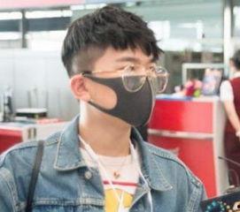 接机明星网红是谁啊,神秘嘉宾引粉丝热议