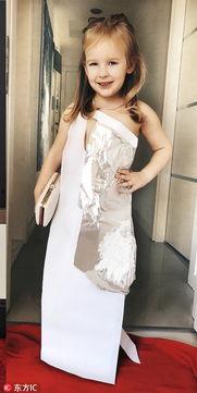 小明星网红代言的服装,潮流服饰引领时尚新潮流