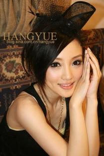 明星网红菲菲简介图片,网红界的璀璨明星，魅力四溢的时尚达人