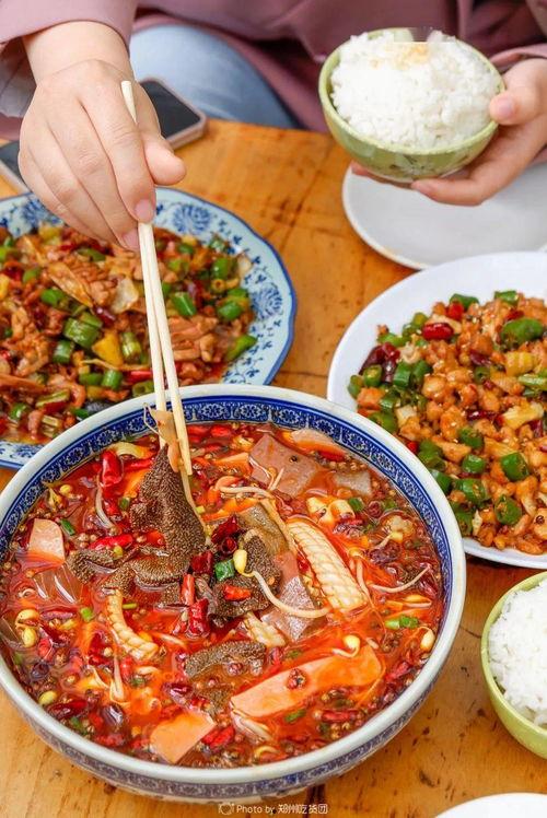 东岛明星网红店收费多少,揭秘收费背后的明星魅力与品质保证