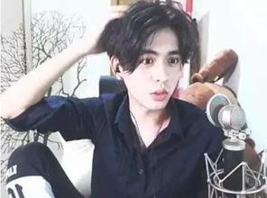 康昕明星网红是谁,揭秘网络红人的魅力与影响力